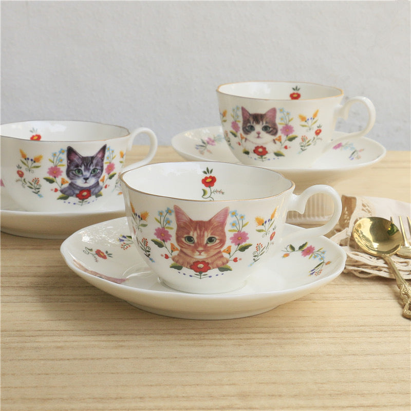 Cat teacup & saucer set (Newtown pick up only)