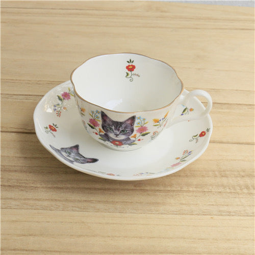 Cat teacup & saucer set (Newtown pick up only)